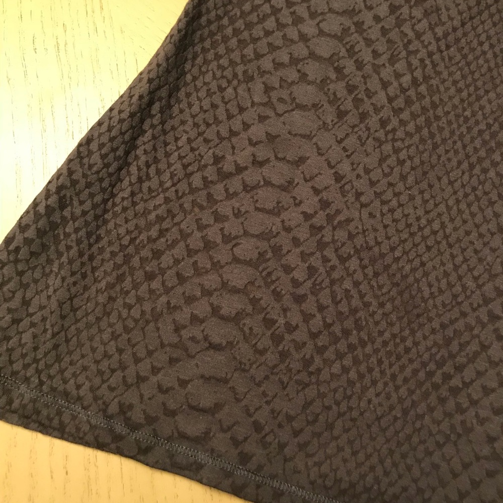 Top - Picture 4 of 5